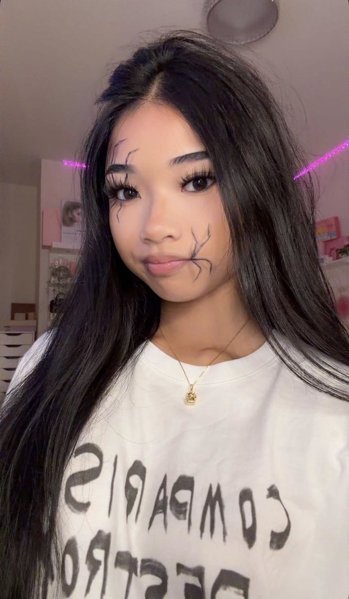 AlyssaDrains's tweet photo. I know that you crave having your Asian Goddess ruining your life and fucking up your mind! Hide from society, edge for long periods of time and ruin your sex drive 😂 Embrace self destruction. Blow your wages on me and I’ll melt your brain into a puddle, stomping on the remains! https://t.co/V09HjKO5f4
