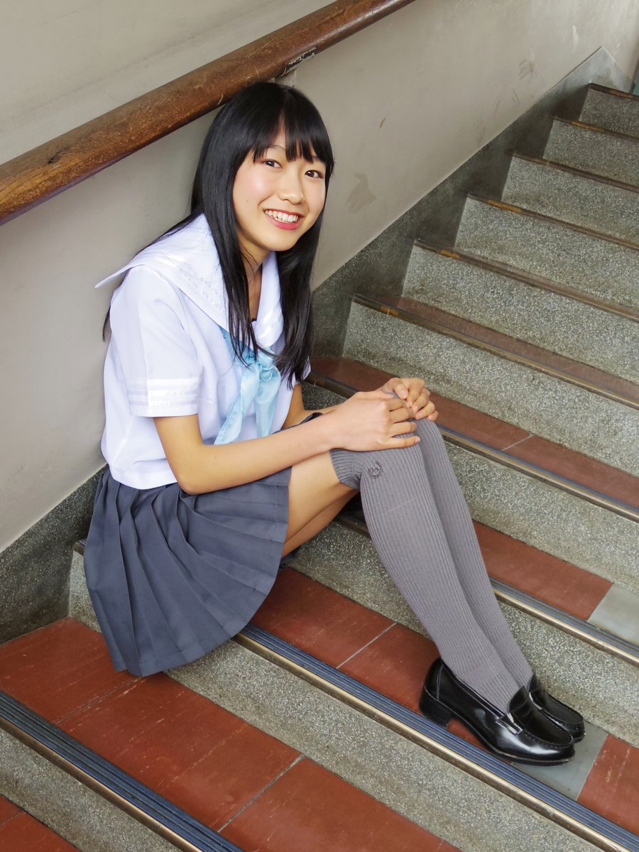 92stnk285's tweet photo. model : RICORIN さん

学校の日々 💼 ①

#学校撮影 🏫
#制服 👔
#ポートレート 📷 https://t.co/3P0YxX96ZW