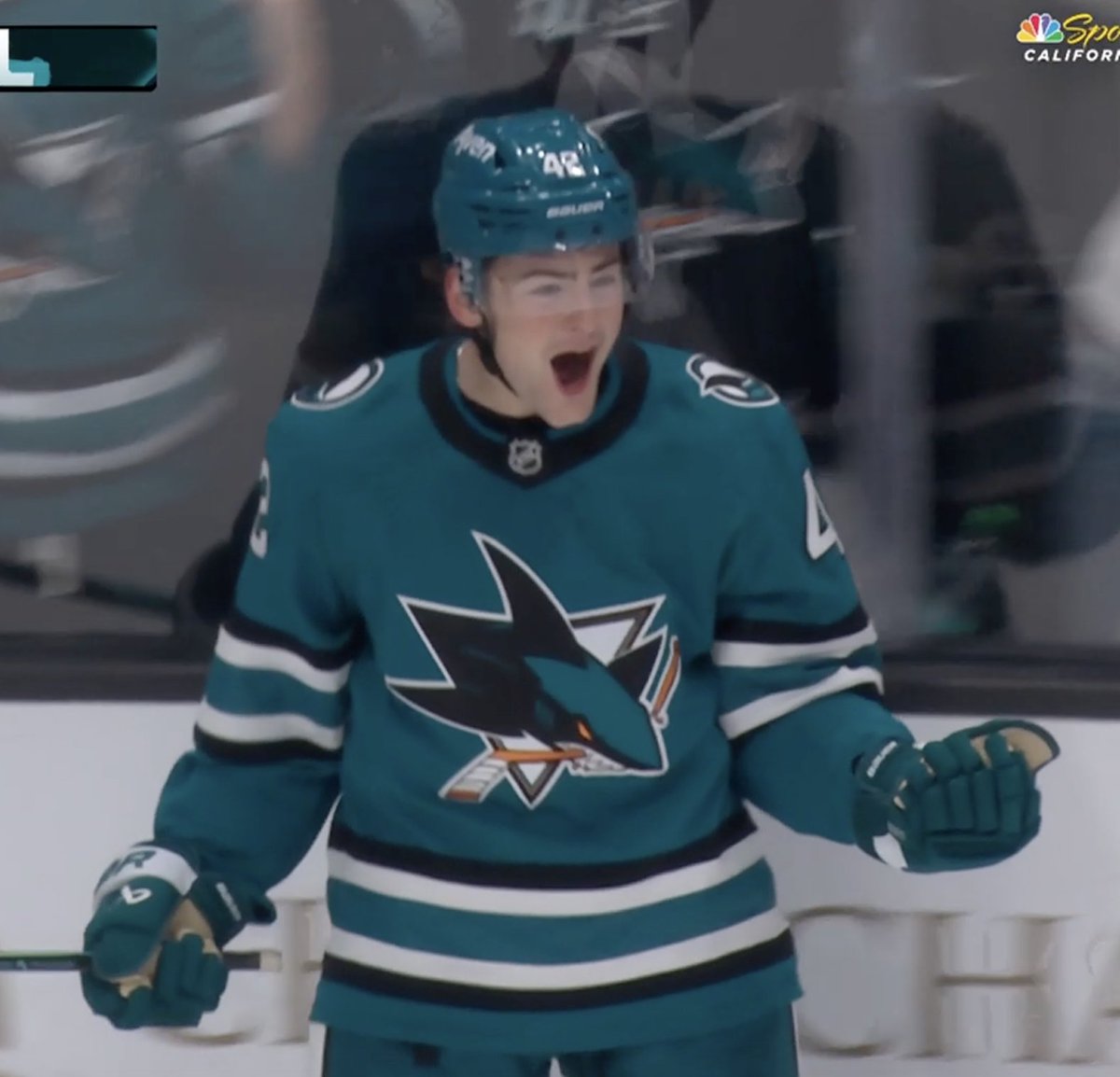 SanJoseSharks's tweet photo. 😮 https://t.co/Dmi10O6PsJ