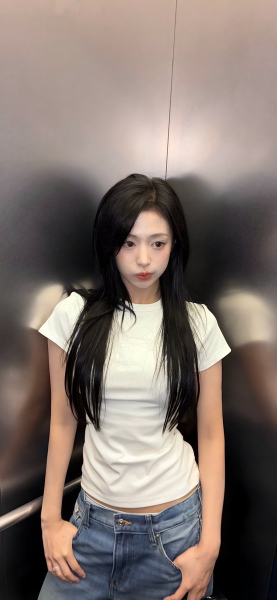 exxarbi's tweet photo. #AHYEON Wallpapers 

#BABYMONSTER #베이비몬스터 #아현 #Wallpaper https://t.co/eZHNyMP2Yd