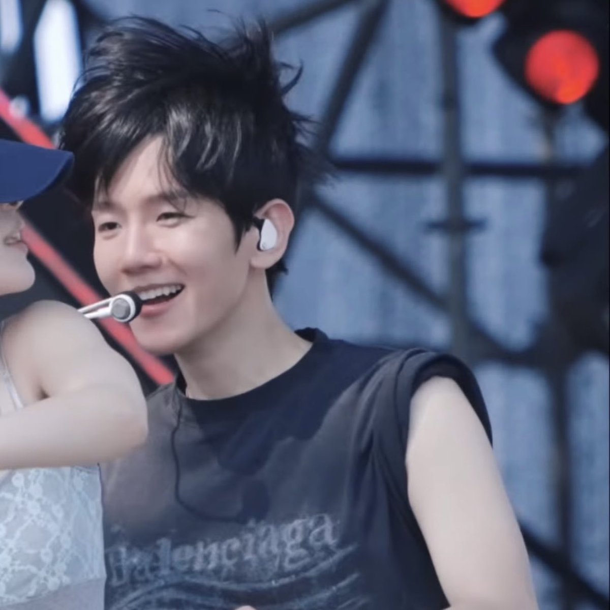 BBHKing_506's tweet photo. 아.........닮았어........ https://t.co/OBLg4sg3S0