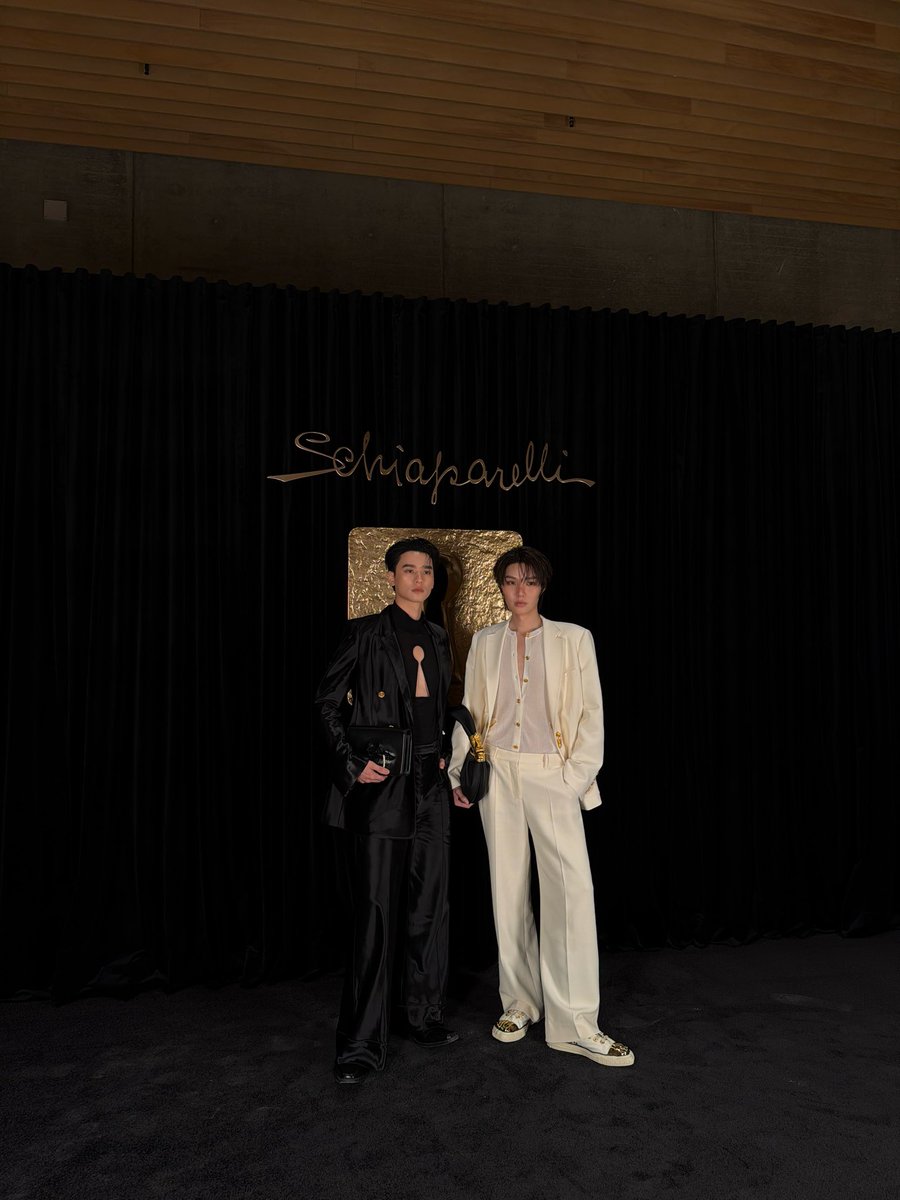 harit_keng's tweet photo. A night in Schiaparelli. @Schiaparelli @danielrosebery 

KENG NAMPING IN PARIS FW27
#SchiaparellixKENGNAMPING
#Schiaparelli 
#KengHarit #nampingster https://t.co/zRnJfrUdRf