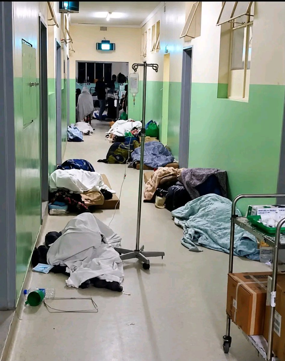 ChikafaJnr's tweet photo. If I were president and my brother(God forbid) died of cardiac arrest while in office, I would make sure there's a well funded cardiology facility, equipment and expertise in my country. It'd be the first agenda on my list of things to do. https://t.co/cIdMPaA6x4