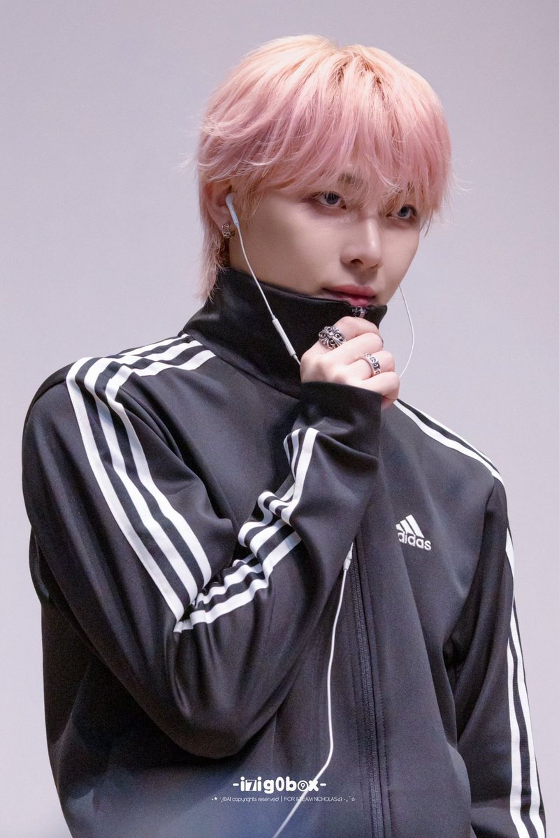 timimihai's tweet photo. 아디다스 니콜 https://t.co/WBYQ91yZi3