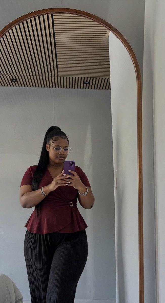 byathiii's tweet photo. Grateful for another year around the sun 🥳🎂 https://t.co/TgAZhZwi5K