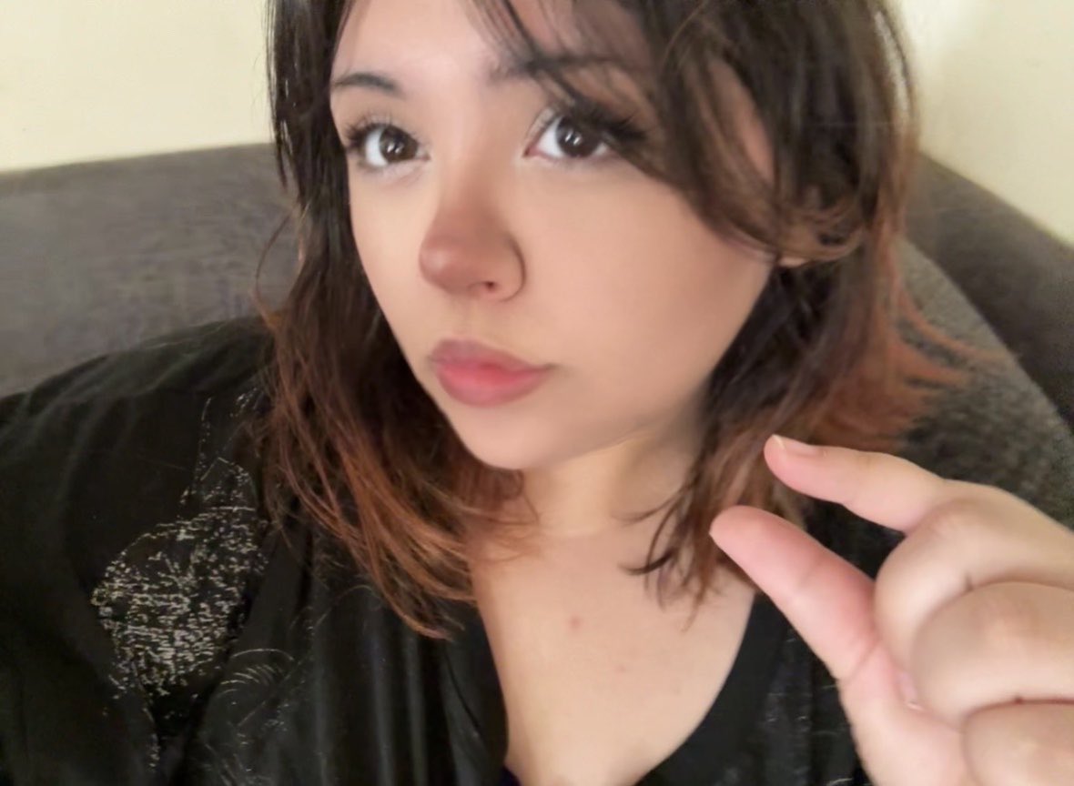 more4maisy's tweet photo. we both know u and ur shrimp are weak for sph 🤣🫵🏻 https://t.co/KzeSuvTcNA