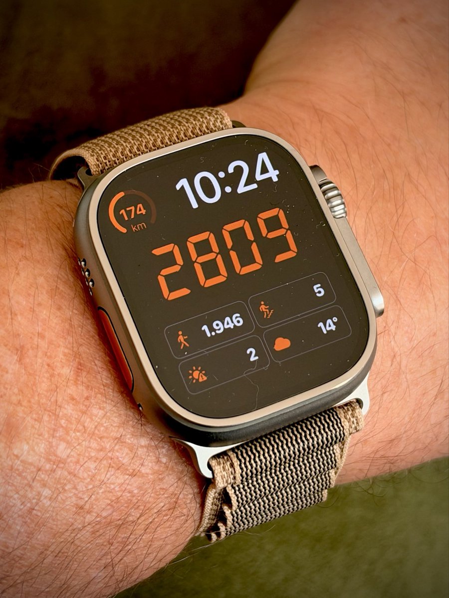 DANdFRA's tweet photo. Awesome new app for Apple Watch!
All your old favourite watch faces reimagined as fully customisable widgets are waiting for you in the Reno Watch app, available on the App Store now. #applewatch #ultra4 #widgets
https://t.co/FchqWPrJjN https://t.co/9EzOM2swzY