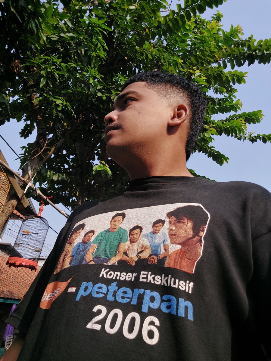 mightyipotato's tweet photo. #SelamatHariTShirtBand https://t.co/56BEgXCeDA