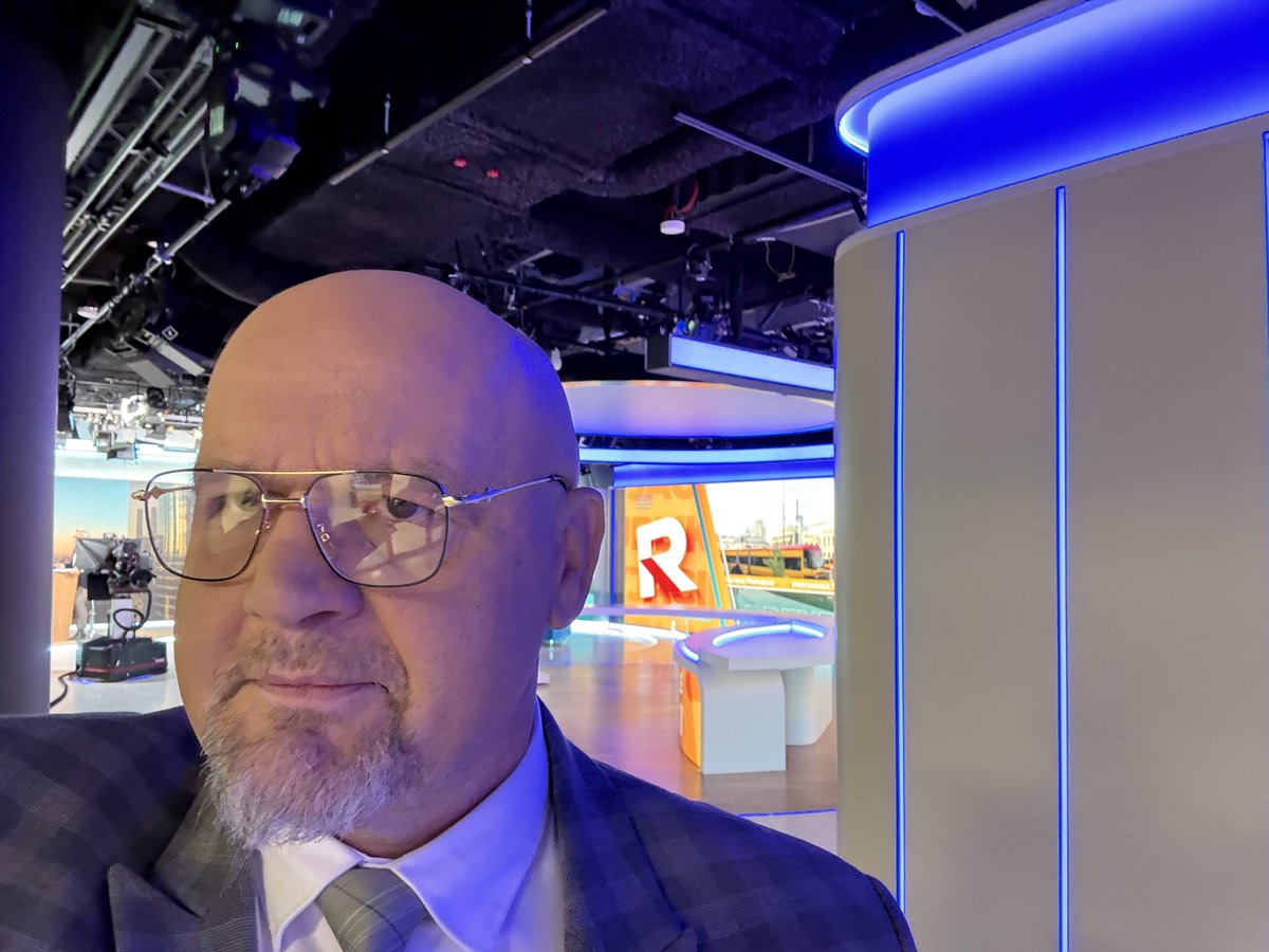 sjastrzebowski's tweet photo. Cała Polska kibicuje Tuskowi: 5,19! Dajesz Donek! Dajesz! 😂😂😂 https://t.co/GB1SXXLVuo