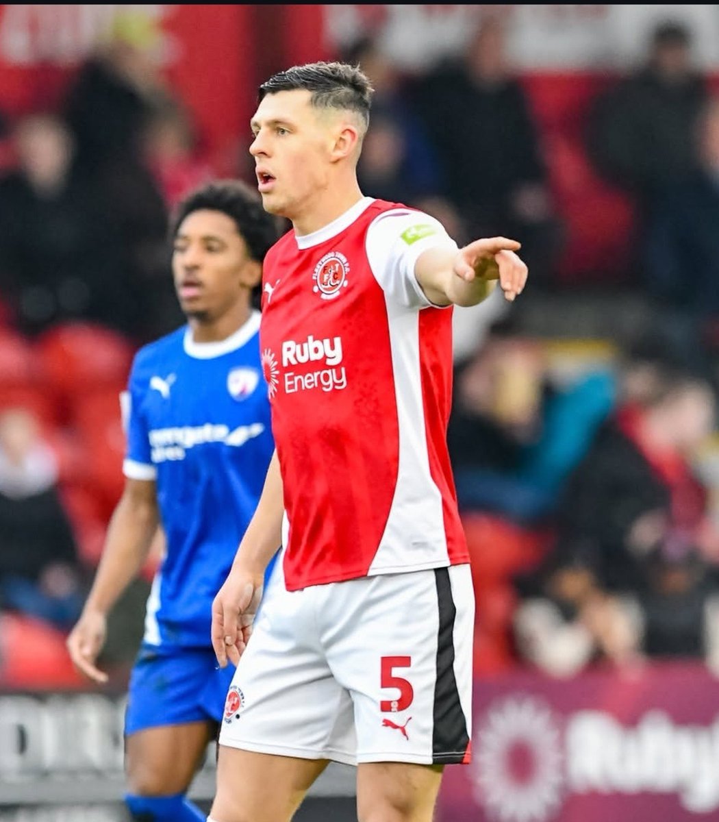 rejintjays36's tweet photo. 🚨🟡 James Bolton, 32-yo English Center Back is well positioned to become the next Kerala Blasters FC player 💛

James boasts over 400 games experience in his career in different tiers of English Football 💫

Lets see how the deal pans out💬

#KBFC #ISL #Transfers #IndianFootball https://t.co/LoPRcKcSno