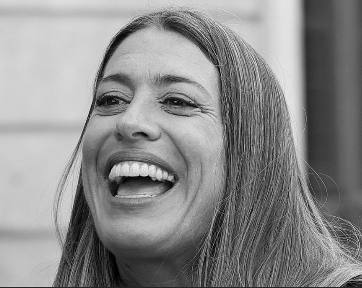 utopistas2020's tweet photo. Nogueras @miriamnoguerasM , Junts, que loco todo.
En la retórica nazi, la apelación a estar "juntos" funcionaba por exclusión. El tejido social se unía no por afecto mutuo, sino frente al miedo o al odio hacia un supuesto enemigo externo o interno 👇 https://t.co/jFDo5sA6o3
