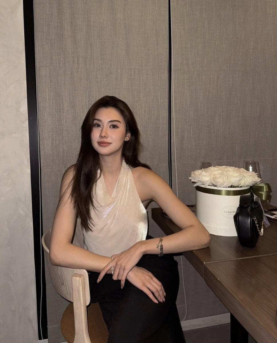 Mniopx's tweet photo. อยากกราบคนที่ดึงเส้นเมะพี่เขาออกมาอ่ะ เมะพี่คนสวยคือที่สุด ที่สุดดด https://t.co/0vWzXyGilM