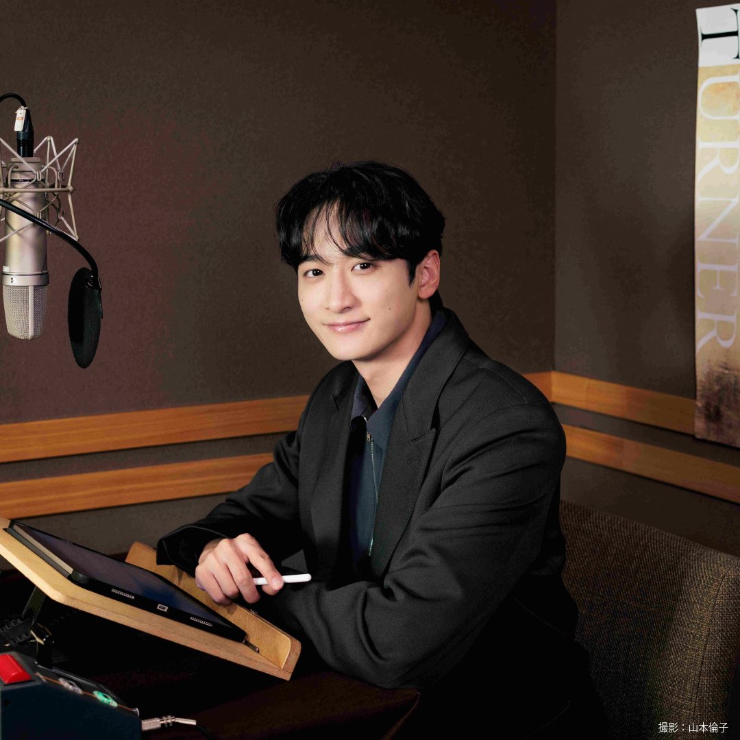 turner2026_27's tweet photo. 🎧
ターナー展音声ガイドナビゲーター、小関裕太（ @yutakoseki ）さんのコメントと収録の様子をお届け！

━ ━ ━ ━ ━ ━ ━ ━ ━ ━ ━ ━
ターナーの作品に込められたテーマや思い、そこに積み重ねられた時間。そして、光の表現だけにとどまらない構図の大胆さや筆致の力強さ、卓越した技術、さらには時代とともに移ろう価値観まで、作品の豊かさを存分に感じ取っていただきたいと思います。
本展は、ターナーの作品と現代美術のアーティストたちの作品を、さまざまな切り口から体感できる展覧会です。色合いや大きさ、立体感など、実際に目で見てこそ感じられる芸術の魅力を、ぜひ記憶に焼き付けていただけたら嬉しいです。私自身も音声ガイドナビゲーターとして、皆さんと一緒にこの世界を楽しみたいです。
━ ━ ━ ━ ━ ━ ━ ━ ━ ━ ━ ━

https://t.co/pg9PCmWP96

#ターナー展2026_27 #国立西洋美術館  #テート美術館 #TATE #TURNER #小関裕太