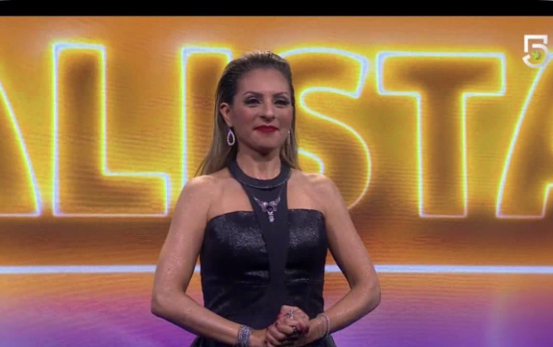 vayavayatv's tweet photo. Se coloca entre los 5 finalista de #LaCasaDeLosFamososMéxico Mariana https://t.co/blfKLNihVJ