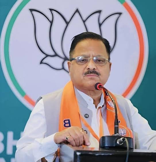 bjpaniljoshi's tweet photo. राज्यसभा सांसद एवं राजस्थान के पूर्व प्रदेश प्रभारी श्री डॉ. राधा मोहन दास अग्रवाल जी को जन्मदिवस की हार्दिक बधाई एवं शुभकामनाएं।
ईश्वर से कामना है कि प्रभु श्रीराम की कृपा सदैव आप पर बनी रहे और आपको स्वस्थ, सुखद एवं दीर्घायु जीवन प्राप्त हो।

आपका अनुभव और संगठननिष्ठा राष्ट्रसेवा के कार्यों को निरंतर प्रेरित करती रहे।
@AgrawalRMD