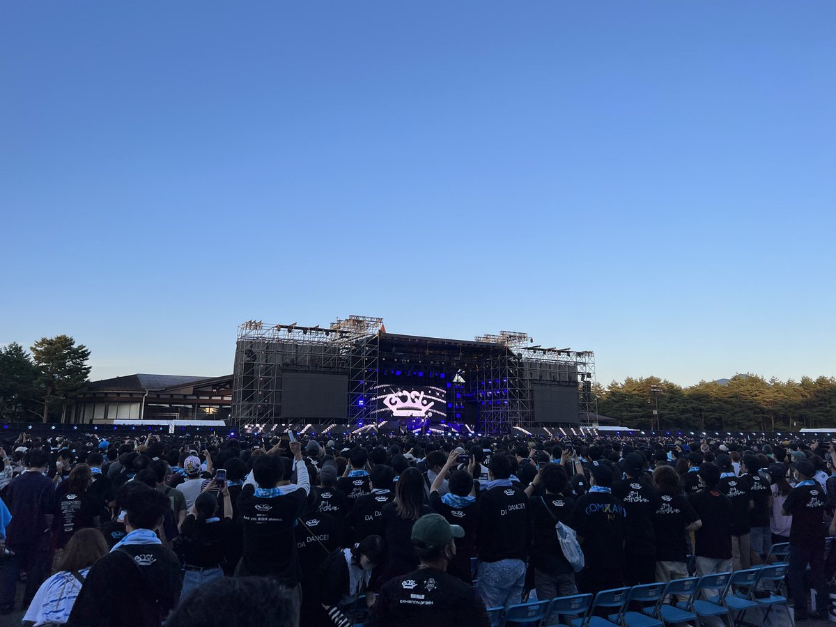 TEAM_cleaner_Co's tweet photo. 4年前の今日はワイの
#BiSH ライブ初参加記念日
COLONiZED TOURも
FOR LiVE TOURも
チケットが取れず、
やっとリセール🎫取れたのが富士急❣️
BiSHメンのあまりの可愛いさと
ライブの楽しさで、一気に沼❣️
今ではオタクの端くれになれました😊
#OUToftheBLUE
#アイナジエンド
#モモコグミカンパニー https://t.co/03HJoAp3Kz