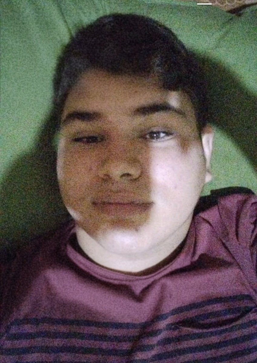 starrgazi's tweet photo. Hola a todos, solo para que me ayuden a reportar esta cuenta que se hace pasar por mi amiga (e incluso otras chicas) en tiktok e instagram, ya lleva sucediendo hace tiempo. Su nombre es Diego Alejandro Agüero y es de paraguay. https://t.co/KXJhTpJhTV https://t.co/jKnjP52HFj