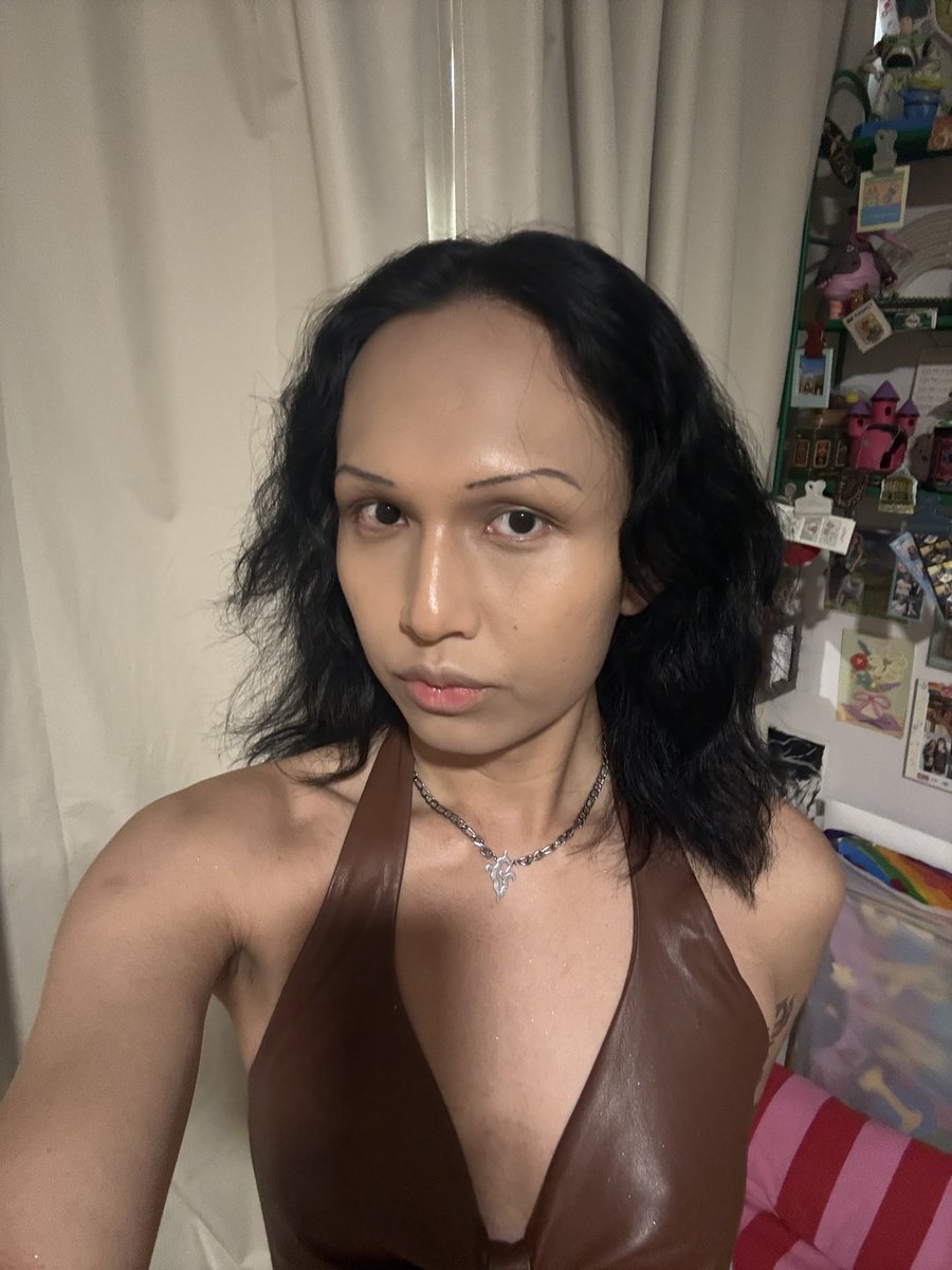 VampiricSha's tweet photo. Concert ready xo https://t.co/Rd9JjMuBTj