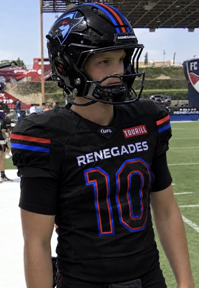 landonfinalboss's tweet photo. @RepoleStable give us Renagades blackouts next season these would look fire at home games https://t.co/rAuY5YI83y