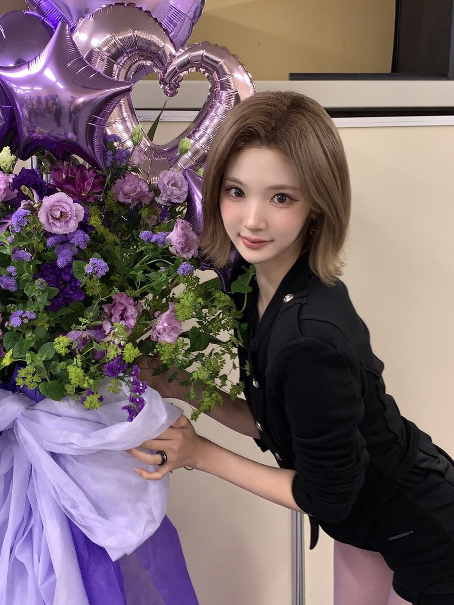 chpijiwoo's tweet photo. Hearts2Hearts finally made our Japanese debut today! I still can’t believe the day we’ve been waiting for has finally arrived. Our Japanese debut is officially here, and my heart feels so full of excitement, gratitude, and happiness. https://t.co/61bfMk4mUB