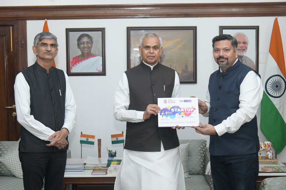 gtuoffice's tweet photo. GTU Vice Chancellor (I/c) Prof. (Dr.) Vaibhav Bhatt &amp; Registrar Dr. K. N. Kher paid a courtesy visit to Hon’ble Governor of Gujarat Shri Acharya Devvrat Ji at Lok Bhavan, seeking guidance on University development.

#GTU #LokBhavan #HigherEducation https://t.co/GjRZavEbE9