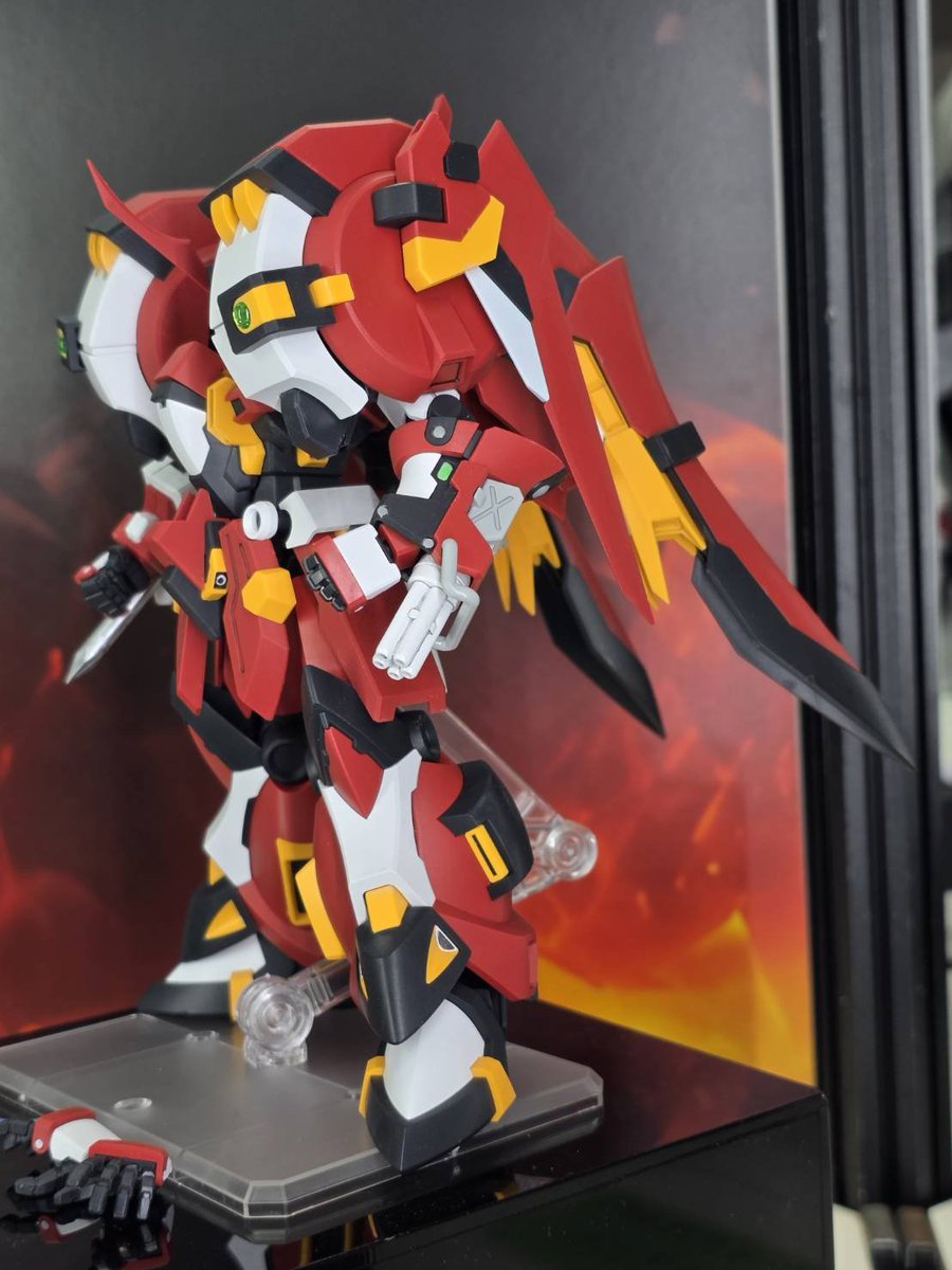 TakanobuTerada's tweet photo. BANDAI SPIRITSさんのブースで展示されているHGアルトアイゼン·リーゼです。 https://t.co/TuHwVlAb19