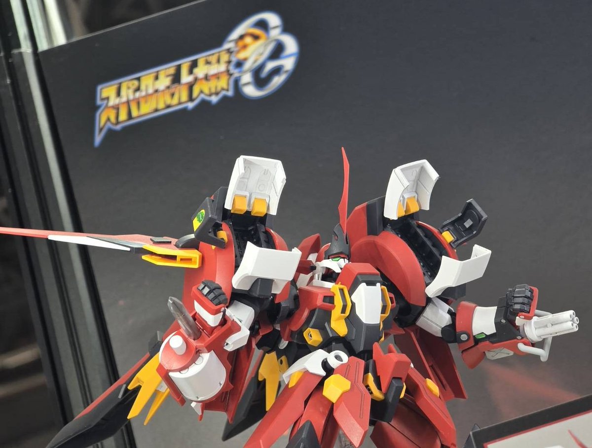 TakanobuTerada's tweet photo. BANDAI SPIRITSさんのブースで展示されているHGアルトアイゼン·リーゼです。 https://t.co/TuHwVlAb19