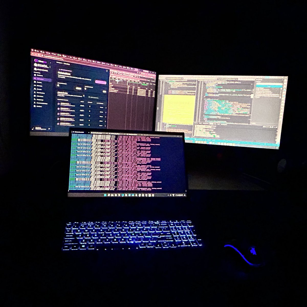 founder_yogesh's tweet photo. Finally a long weekend came and long weekend == shipping weekend 🚀

10 customers so far, aiming for the next 10
 new features dropping for them soon
here's what @InboxLoop does 👇 https://t.co/8ip39APTgZ