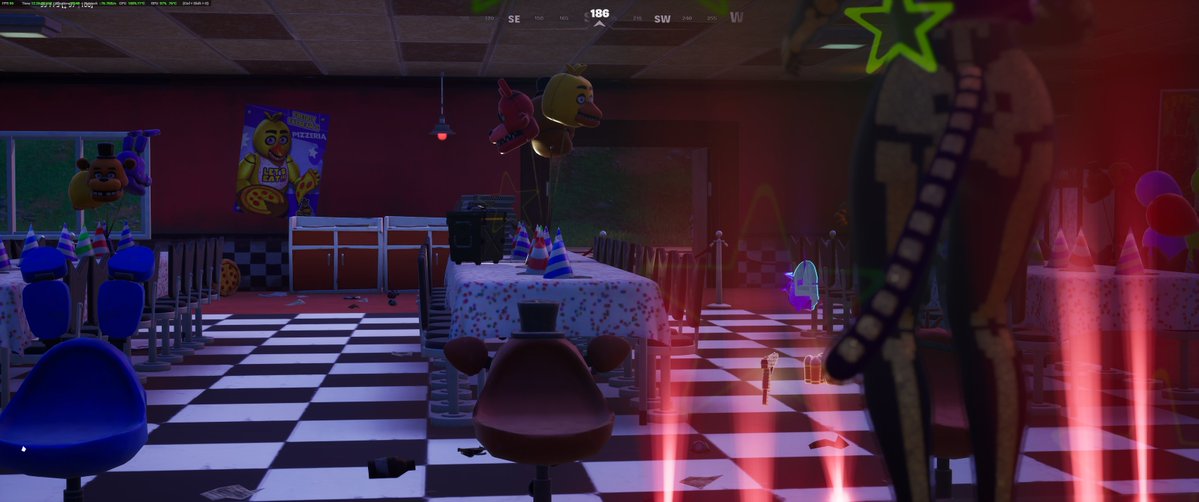 Meleemoomoo's tweet photo. Silly pumpkin cat thinks she runs the show. SHE PERFORMING FOR NO ONE! #fortnitephotography #Fortniteㅤㅤ https://t.co/VdneCuhiB4