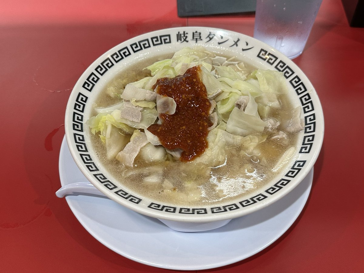 7_colors_world's tweet photo. これは4辛の肉野菜増量 https://t.co/fK02Wh1EeZ