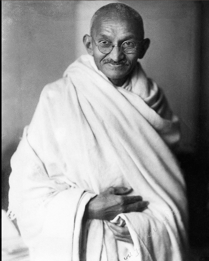 Kuldeep4BJP's tweet photo. राष्ट्रपिता महात्मा गांधी जी की 157वीं जयंती पर उन्हें सादर नमन एवं श्रद्धांजलि।

सत्य, अहिंसा, सर्वोदय, स्वदेशी, स्वराज और सत्याग्रह के उनके आदर्श आज भी आधुनिक एवं भविष्य के भारत के लिए प्रेरणास्रोत और प्रासंगिक हैं।

महात्मा गांधी जी को सादर स्मरण। 🇮🇳 https://t.co/ArvKsfHMfj