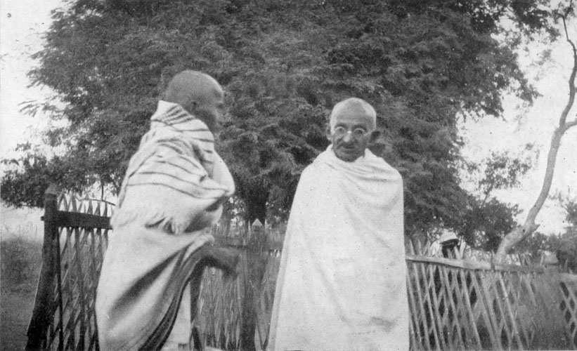 Kuldeep4BJP's tweet photo. राष्ट्रपिता महात्मा गांधी जी की 157वीं जयंती पर उन्हें सादर नमन एवं श्रद्धांजलि।

सत्य, अहिंसा, सर्वोदय, स्वदेशी, स्वराज और सत्याग्रह के उनके आदर्श आज भी आधुनिक एवं भविष्य के भारत के लिए प्रेरणास्रोत और प्रासंगिक हैं।

महात्मा गांधी जी को सादर स्मरण। 🇮🇳 https://t.co/ArvKsfHMfj