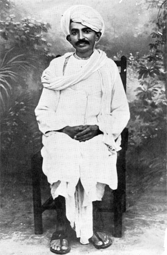 Kuldeep4BJP's tweet photo. राष्ट्रपिता महात्मा गांधी जी की 157वीं जयंती पर उन्हें सादर नमन एवं श्रद्धांजलि।

सत्य, अहिंसा, सर्वोदय, स्वदेशी, स्वराज और सत्याग्रह के उनके आदर्श आज भी आधुनिक एवं भविष्य के भारत के लिए प्रेरणास्रोत और प्रासंगिक हैं।

महात्मा गांधी जी को सादर स्मरण। 🇮🇳 https://t.co/ArvKsfHMfj