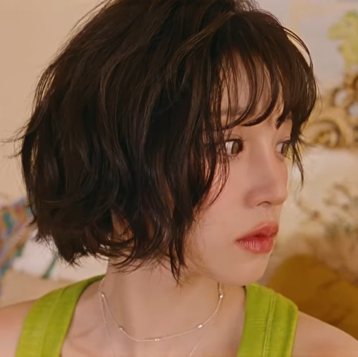 starsonno's tweet photo. yuqi really put her heart into “i like you” and you can FEEL it through every line. she’s such an incredible songwriter and artist https://t.co/6IB0XFo1df