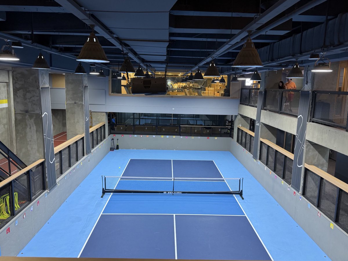 Hyu_bitcoin's tweet photo. Courtside reset after a full week at KBW 🐧🏓

Good people, good energy, and the perfect way to wrap up the week with @PenguAsia × @BitkubOfficial

#KBW2026 https://t.co/EU2oGlnd0w