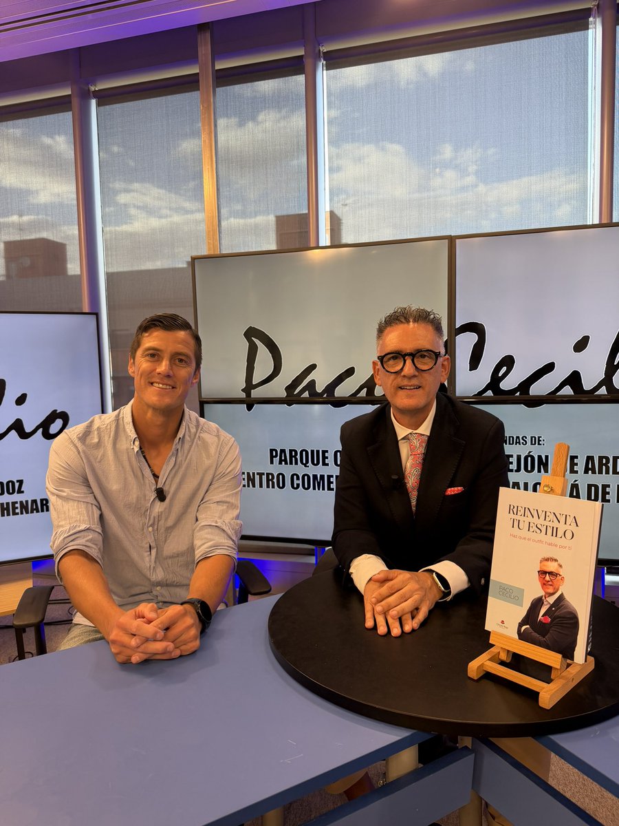 PacoCecilio's tweet photo. El otro fútbol…

https://t.co/ZYfrP2ZjjV

Martin Mantovani nos lo cuenta en “Tomo Nota”. El programa de Paco Cecilio en Canal 33 TV y Radio Intercontinental 95.4 FM.

@CANAL33 @RadioIntercon @CDLeganes @mantovanimartin https://t.co/z9HwkTE2K1