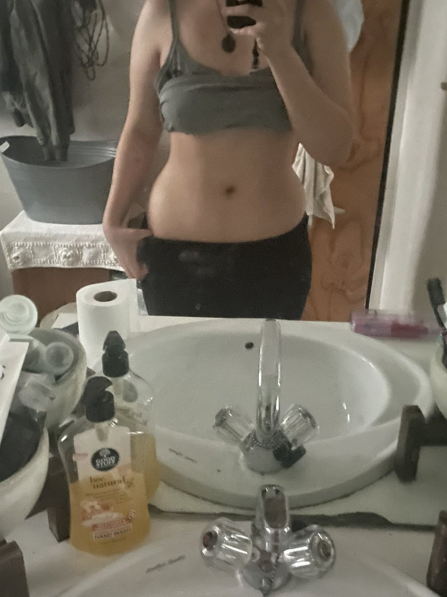 Dane1sdead's tweet photo. Part 5!!! of Body check of morning “skinny” of your favourite overweight girl lost somebut not a lot☹️also didn’t fast yesterday bcs im a fat fuck 81kg/178,lb #edrtwtㅤ #bodycheck #bc #shedtwt #fatspo #whalespo https://t.co/vOiH3UsP79