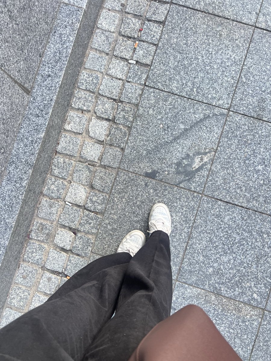 Karolina1651702's tweet photo. Dziś pierwszy dzień na studiach. Umilcie mi go kodami bety.

Findom https://t.co/pHXYvWnM8p
