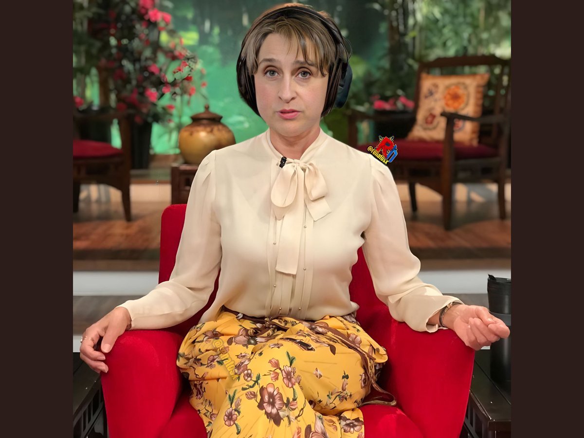 JACrespo1's tweet photo. Aristegui representa a muchos conductores, periodistas y analistas.

Están para cuestionar el abuso de poder de cualquier partido en el podet, sea cual sea su ideología. 

Los partidos de oposición les aplauden, pero cuando esos partidos llegan al poder, se enojan con ellos. https://t.co/Y1l2XefiXc