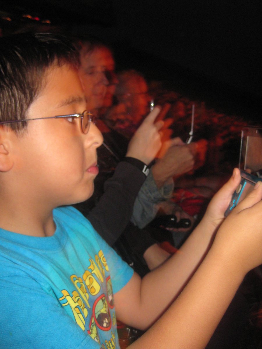 peterlanee's tweet photo. me holding my 3DS to record Ringo Starr performing in 2012, 2022, 2025 and 2026 https://t.co/qfmLTyDcxl
