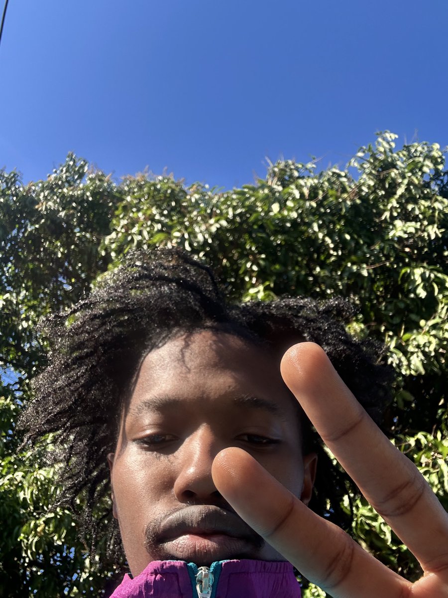 umcthando's tweet photo. #freeform month #4 https://t.co/HwD3veYBAr