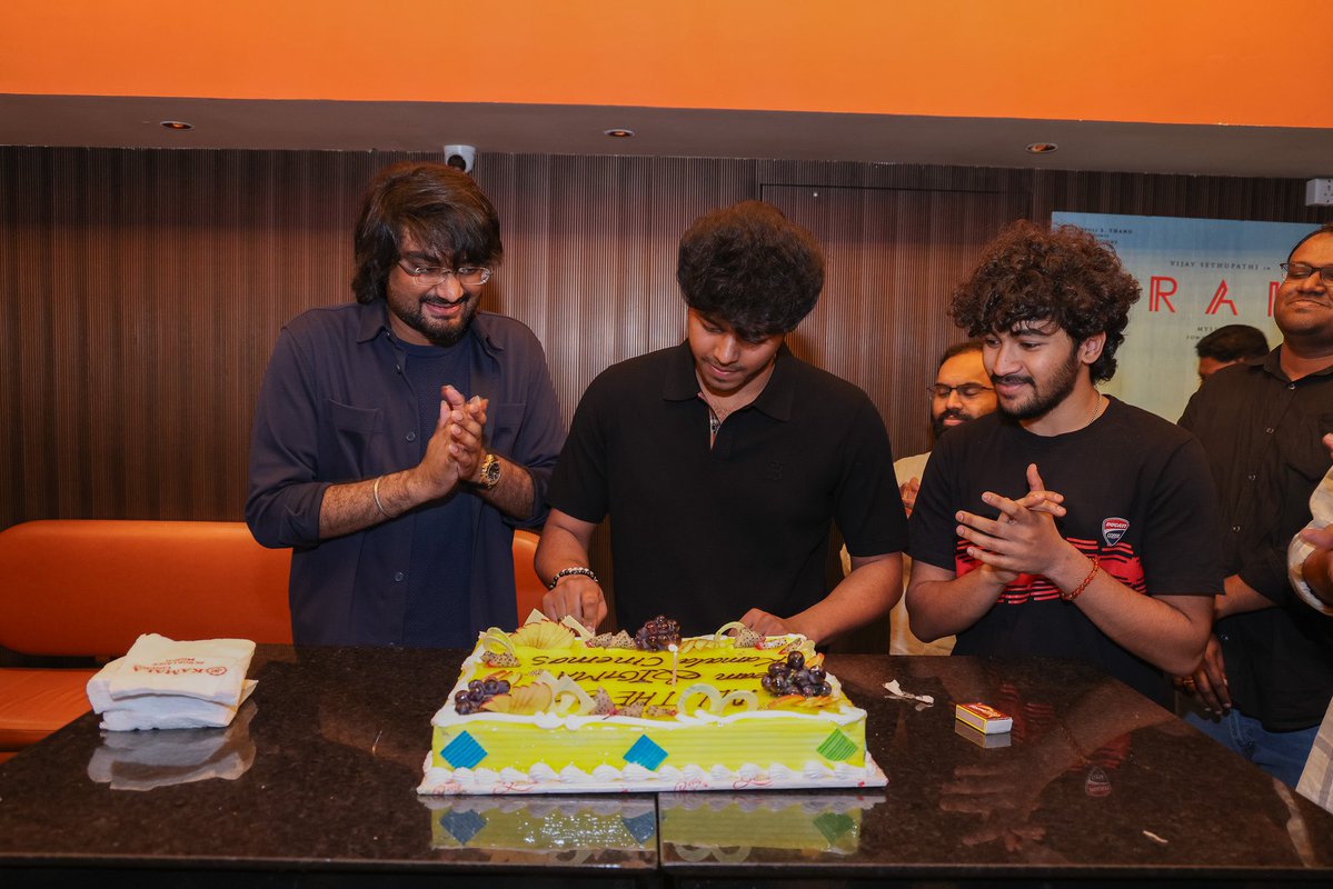 LycaProductions's tweet photo. Team #Sigma at the FDFS celebrations, soaking in all the incredible love and support. 🤩🔥

#SigmaInCinemasNow

@official_jsj @LycaProductions #Subaskaran @gkmtamilkumaran @sundeepkishan @MusicThaman @fariaabdullah2 @CatherineTresa1 #RajuSundaram #SampathRaj @shivpanditt @follow_anbu @yogjapee @MagaAnan @sheelaActress #Kamalesh #KiranKonda @Cinemainmygenes @krishnanvasant @Dir_sanjeev #BenjaminM @hariharalorven @venkataction1 @silvastunt @casey_surya24 @ananth_designer #ShadabRayeen @SureshChandraa @UrsVamsiShekar @AbdulNassarOffl @DoneChannel1 @Netflix_INSouth @saregamasouth