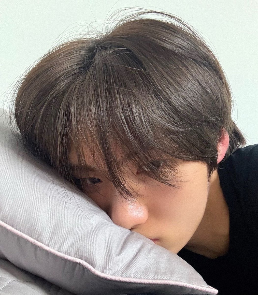 99ALLERY's tweet photo. yang ngambek                     yang diambekin https://t.co/HRwmCzlILN