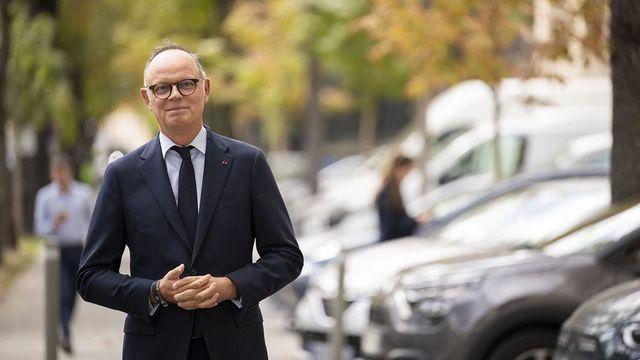 LesEchos's tweet photo. SONDAGE EXCLUSIF - Edouard Philippe rebondit dans l'opinion et prend l'avantage sur Gabriel Attal https://t.co/26BPjn3jCN https://t.co/rxJuvuOk2b