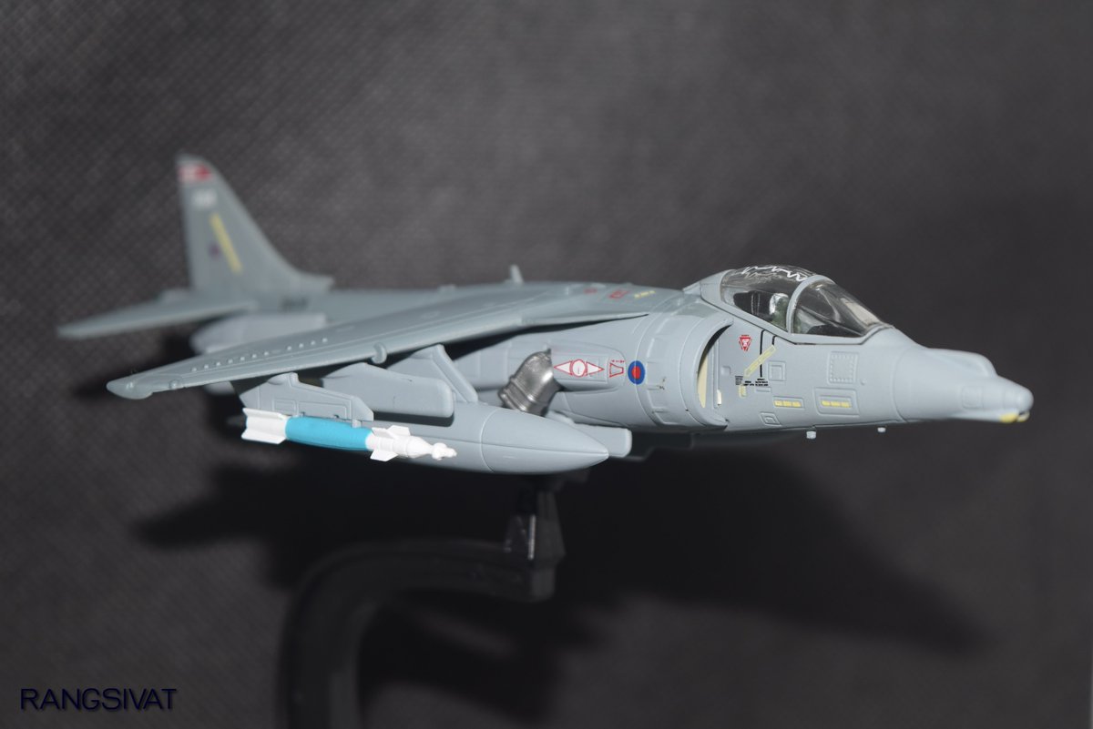 rangsivat2's tweet photo. Harrier Gr.9 RAF No.1 SQUADRON 2010 https://t.co/2RWLTQaWQA