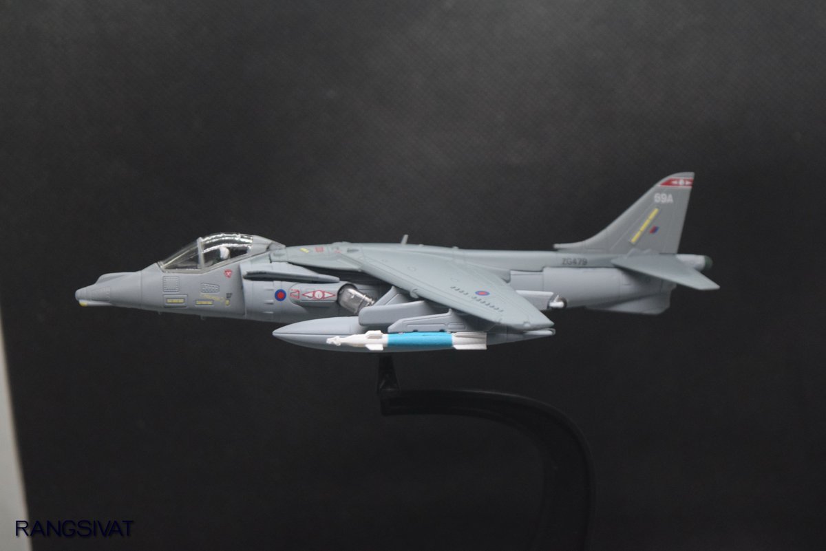 rangsivat2's tweet photo. Harrier Gr.9 RAF No.1 SQUADRON 2010 https://t.co/2RWLTQaWQA