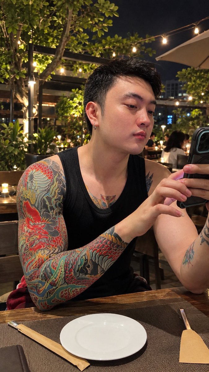 Foxtattoo245's tweet photo. Có ai nhận nuôi hong 😛 https://t.co/02l6fkVyqs