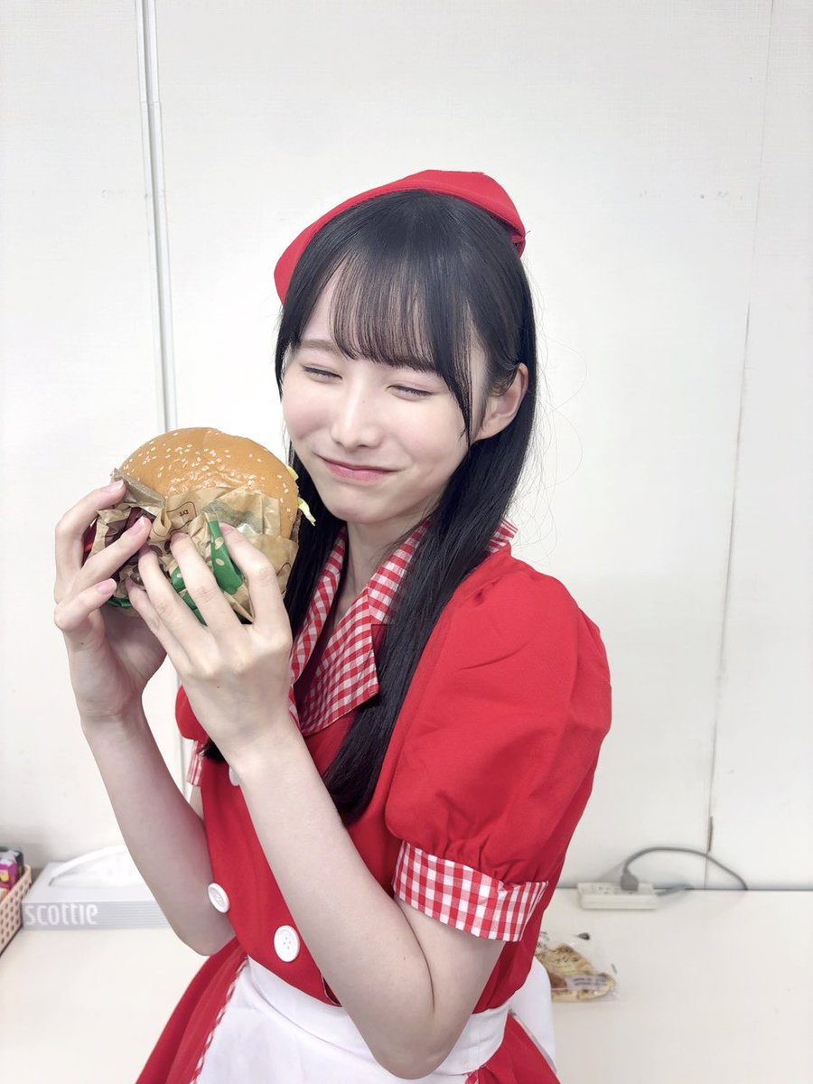Yokoooooo214's tweet photo. どのりきゃさんも美し井俐香さんですね(  ˙꒳​˙  )
 #りかの綴りごと  #高井俐香 https://t.co/wB67gzZEyu