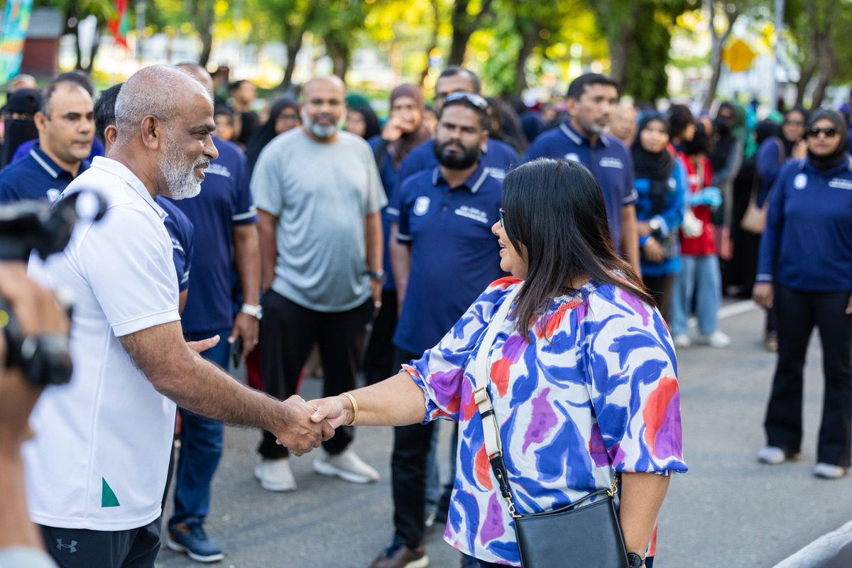 SFdevelopmentMV's tweet photo. ބައިނަލްއަޤްވާމީ އުމުރުންދުވަސްވީ މީހުންގެ ދުވަސް ފާހަގަކުރުމުގެ ގޮތުން މި ވުޒާރާއާއި 
 މާލެ އަދި ހުޅުމާލޭގެ އިސްރަށްވެހިންގެ ނާދީ، @hdcmaldives  @PensionOffice ، @OoredooMaldives @PoliceMv ، @MTCCPlc އަދި ފިޒިއޯ ސޮލިއުޝަންސް ގުޅިގެން ކުރިއަށް ގެންދެވުނު ހަރަކާތުގެ ތެރެއިން. https://t.co/Jt2uxa2riW