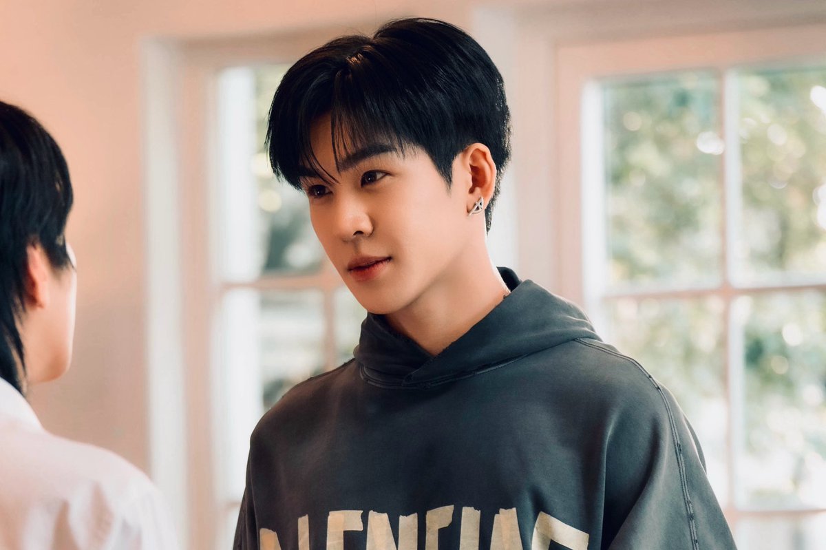 MrFanboySeries's tweet photo. SNEAK PEEK EP.6 🎬

🎞️ รับชม “รักสุดใจนายแฟนบอย Mr. Fanboy Series” พร้อมกันทุกวันเสาร์เวลา 22.15 น. ทางช่อง one 31

📽️ ดูออนไลน์เวอร์ชัน UNCUT เวลา 23.15 น. บนแอป iQIYI และเว็บ https://t.co/CH45u7lNU0 ที่เดียวเท่านั้น : https://t.co/qRKnxXpKkA

#รักสุดใจนายแฟนบอยSeries
#MrFanboySeries 
#MandeeWork